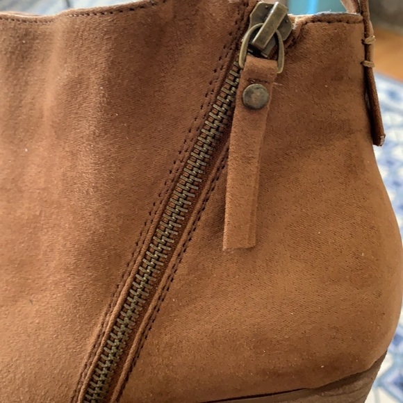 LUOIKA BROWN SUEDE ANKLE BOOTS - Picture 12 of 14